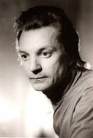 <P align=justify>5 апреля <FONT color=#494949>исполняется </FONT>75 лет <FONT color=#494949>со дня рождения артиста балета, балетмейстера, заслуженного артиста РСФСР, заслуженного тренера СССР по художественной гимнастике</FONT> Виктора Ивановича Сергеева <FONT color=#494949>(5.04.1935-21.06.2003).</FONT></P> <P align=justify>5 апреля <FONT color=#494949>исполняется </FONT>75 лет <FONT color=#494949>со дня рождения артиста балета, балетмейстера, заслуженного артиста РСФСР, заслуженного тренера СССР по художественной гимнастике</FONT> Виктора Ивановича Сергеева <FONT color=#494949>(5.04.1935-21.06.2003).</FONT></P>