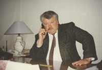 <FONT color=#0000cd>4 марта исполняется 60 лет Валерию Сергеевичу Мелёшину,</FONT><FONT color=#494949> заместителю директора Самарского академического театра драмы имени М. Горького.</FONT> <FONT color=#0000cd>4 марта исполняется 60 лет Валерию Сергеевичу Мелёшину,</FONT><FONT color=#494949> заместителю директора Самарского академического театра драмы имени М. Горького.</FONT>