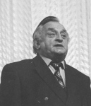 <P align=justify>19 августа <FONT color=#494949>исполняется 85 лет со дня рождения режиссера, заслуженного деятеляискусств Казахской ССР и РФ</FONT> Бориса Александровича Рябикина <FONT color=#494949>(1925-2000). </FONT></P> <P align=justify>19 августа <FONT color=#494949>исполняется 85 лет со дня рождения режиссера, заслуженного деятеляискусств Казахской ССР и РФ</FONT> Бориса Александровича Рябикина <FONT color=#494949>(1925-2000). </FONT></P>